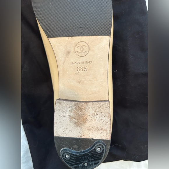 Chanel classic Flats in beige w black cap-toe size 38.5 - Picture 9 of 11